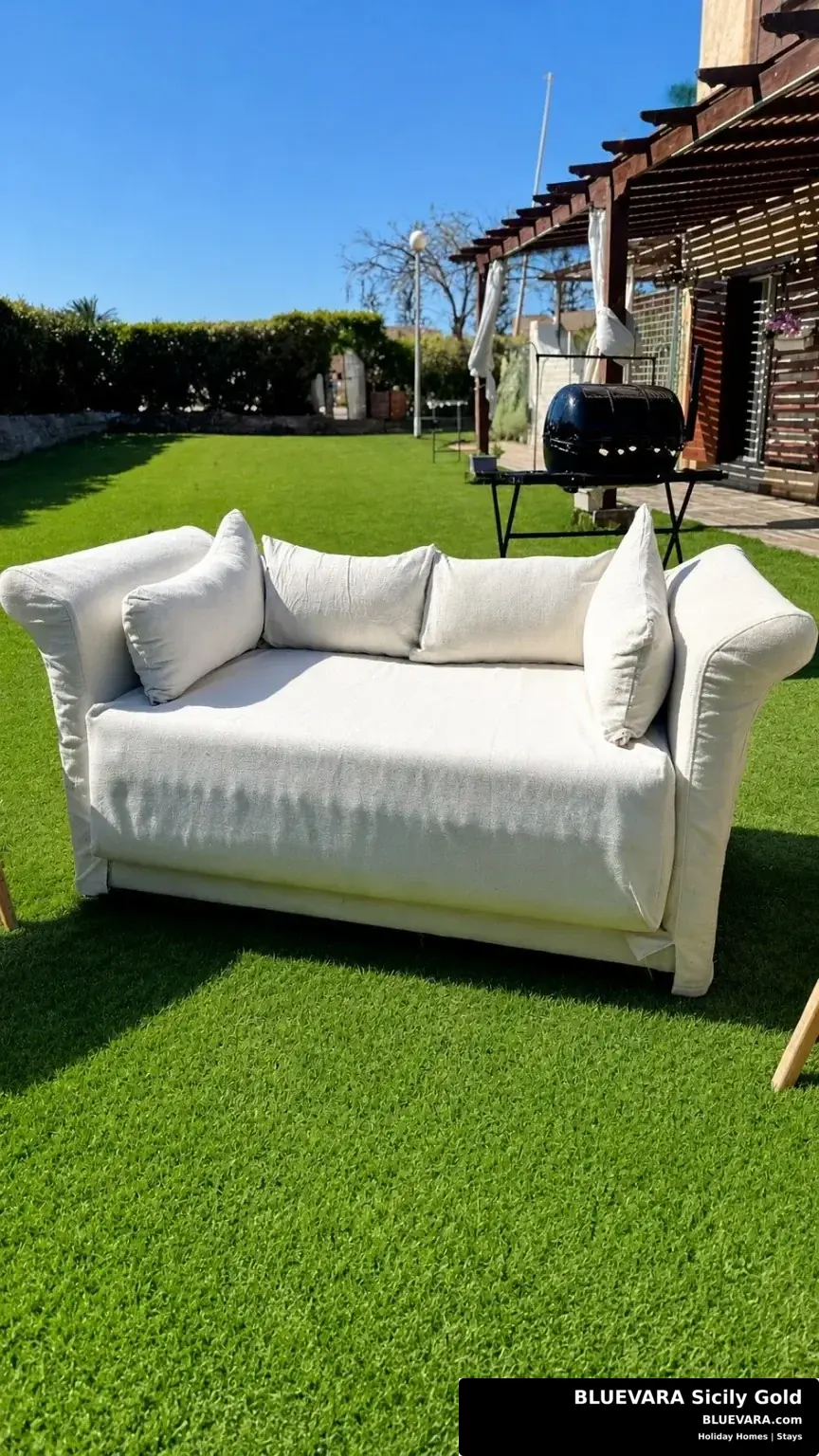 Garden lounge seating